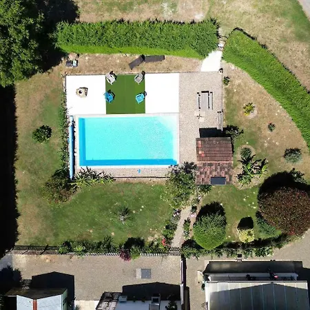 Ferme équestre Avec Piscine Сasa de vacaciones Castex (Gers)
