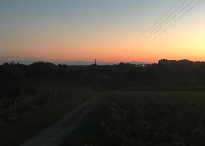 Ferme Equestre Avec Piscine Castex (Gers)
