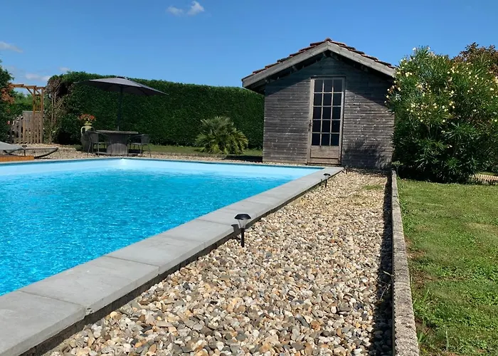 Ferme Equestre Avec Piscine * Castex (Gers)