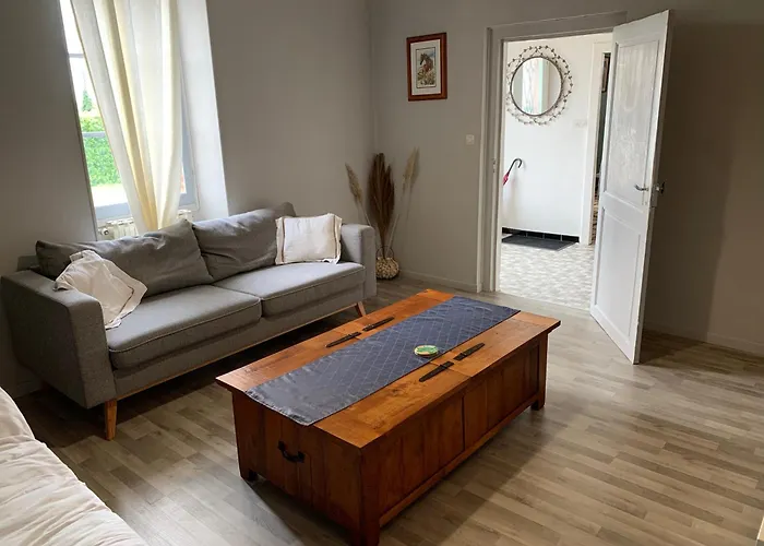 Ferme Equestre Avec Piscine