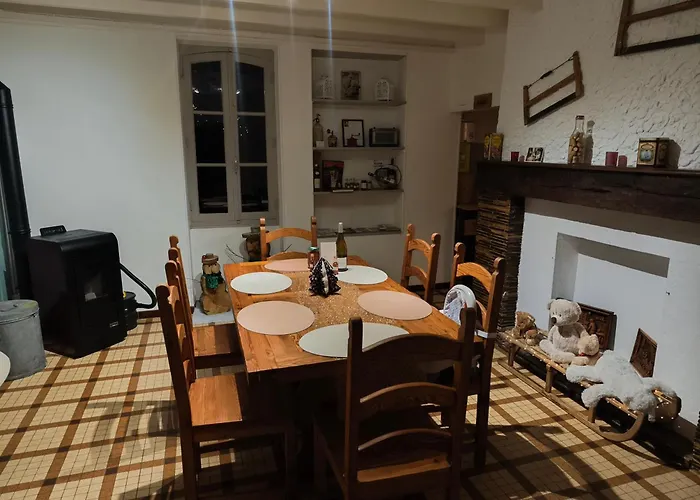 Ferme Equestre Avec Piscine Vakantiehuis *