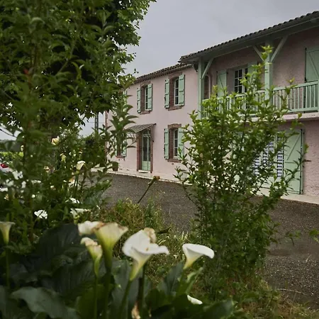 Hébergement de vacances Ferme équestre Avec Piscine