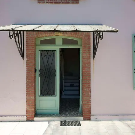 Ferme équestre Avec Piscine *